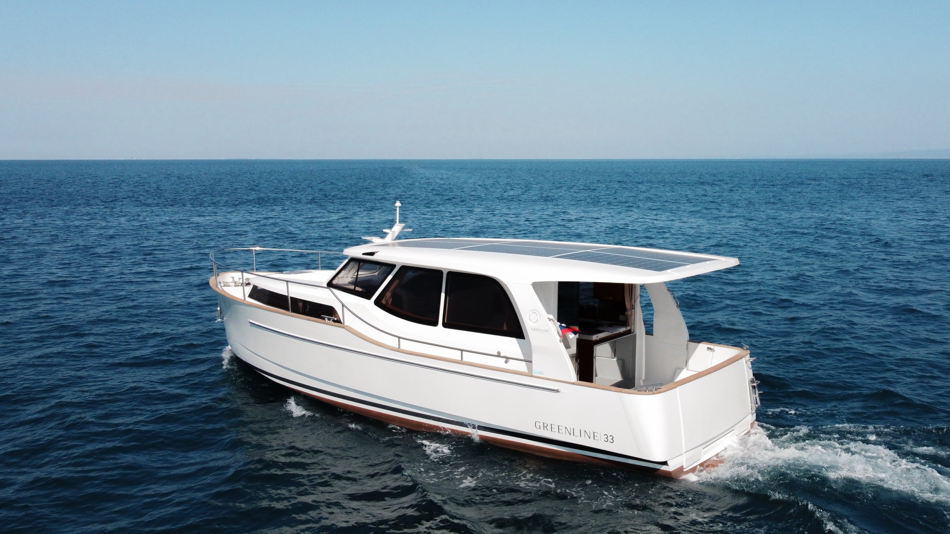 Trawler Greenline 33 Hybride - 2014 2 cabines / 5 personnes